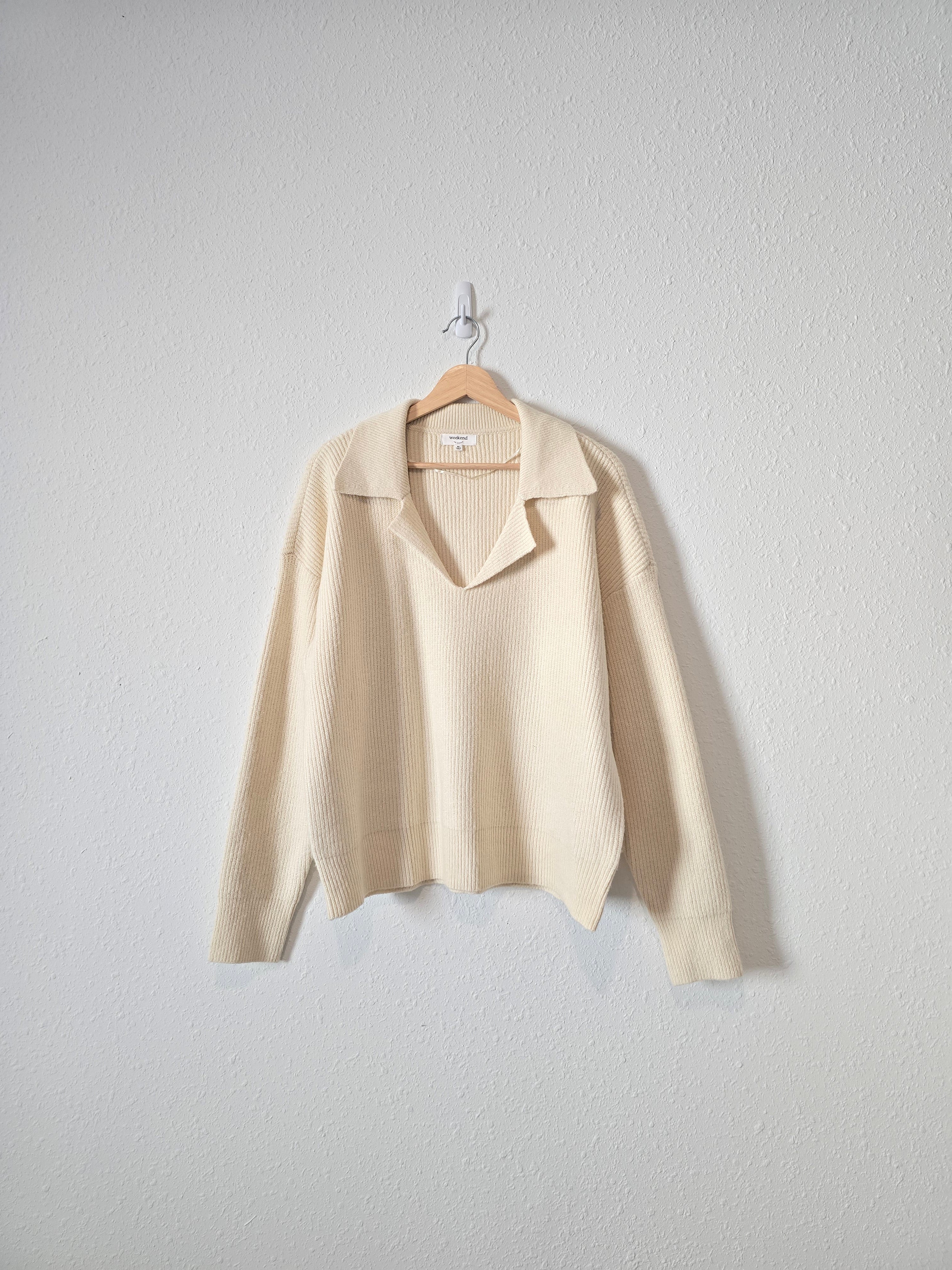 Cream Collared Sweater (XL)