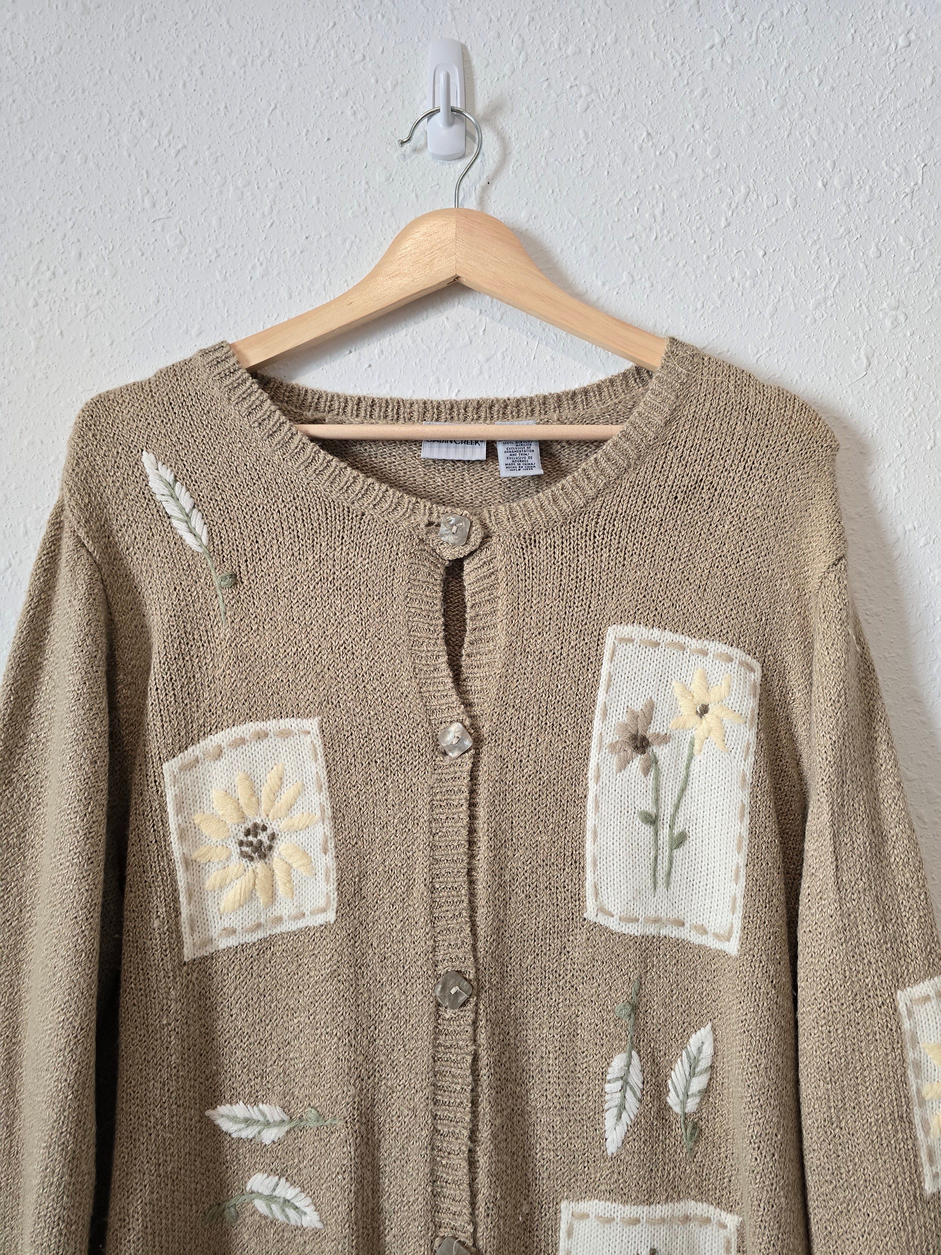 Vintage Floral Embroidered Sweater (XL)