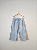Light Wash Wide Leg Jeans (16s)