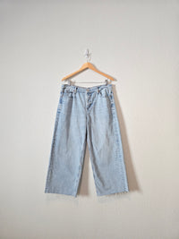 Light Wash Wide Leg Jeans (16s)