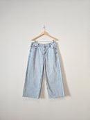 Light Wash Wide Leg Jeans (16s)