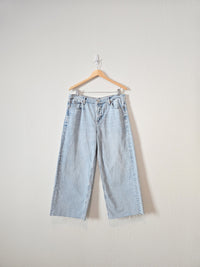 Light Wash Wide Leg Jeans (16s)