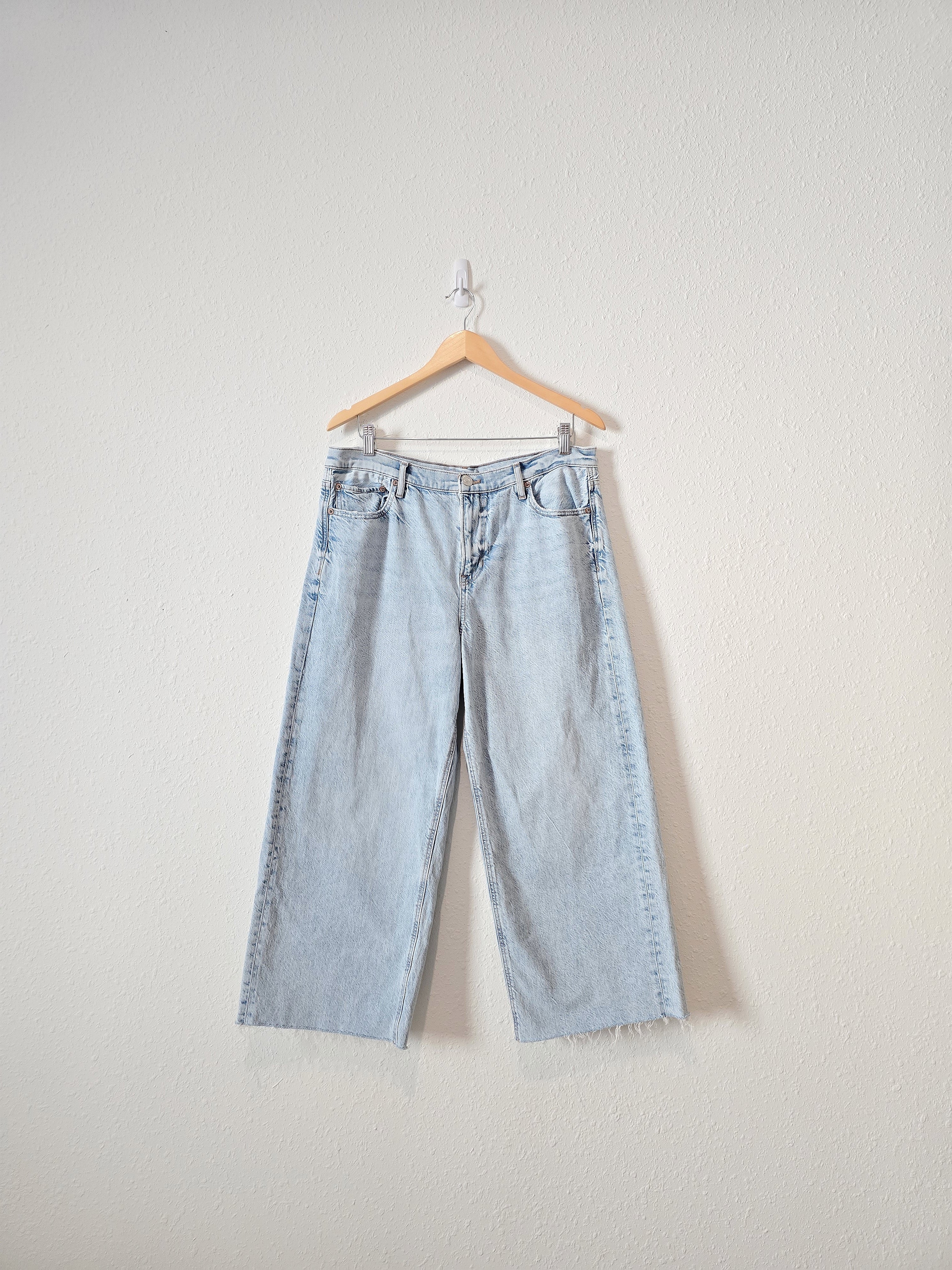 Light Wash Wide Leg Jeans (16s)