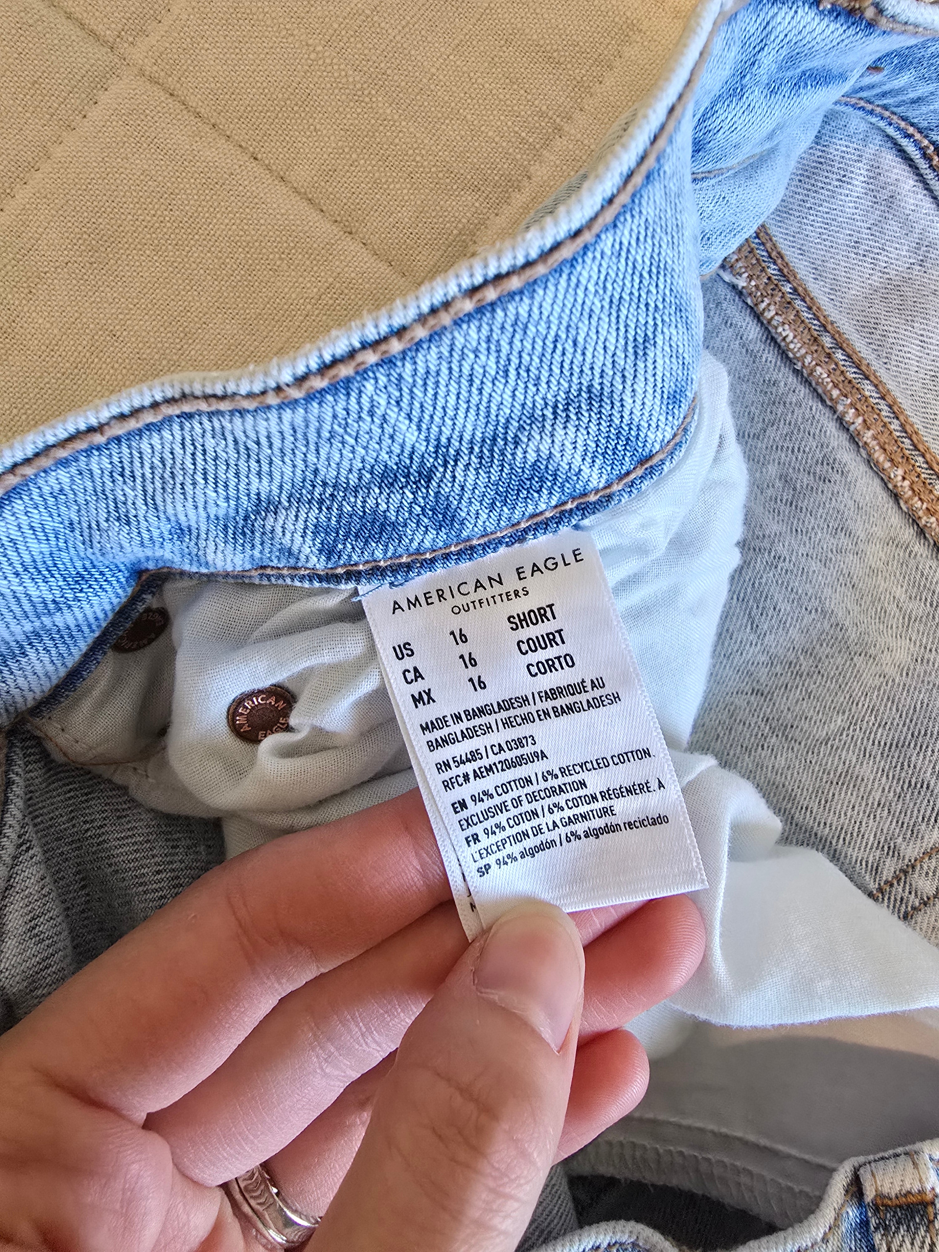 Light Wash Wide Leg Jeans (16s)