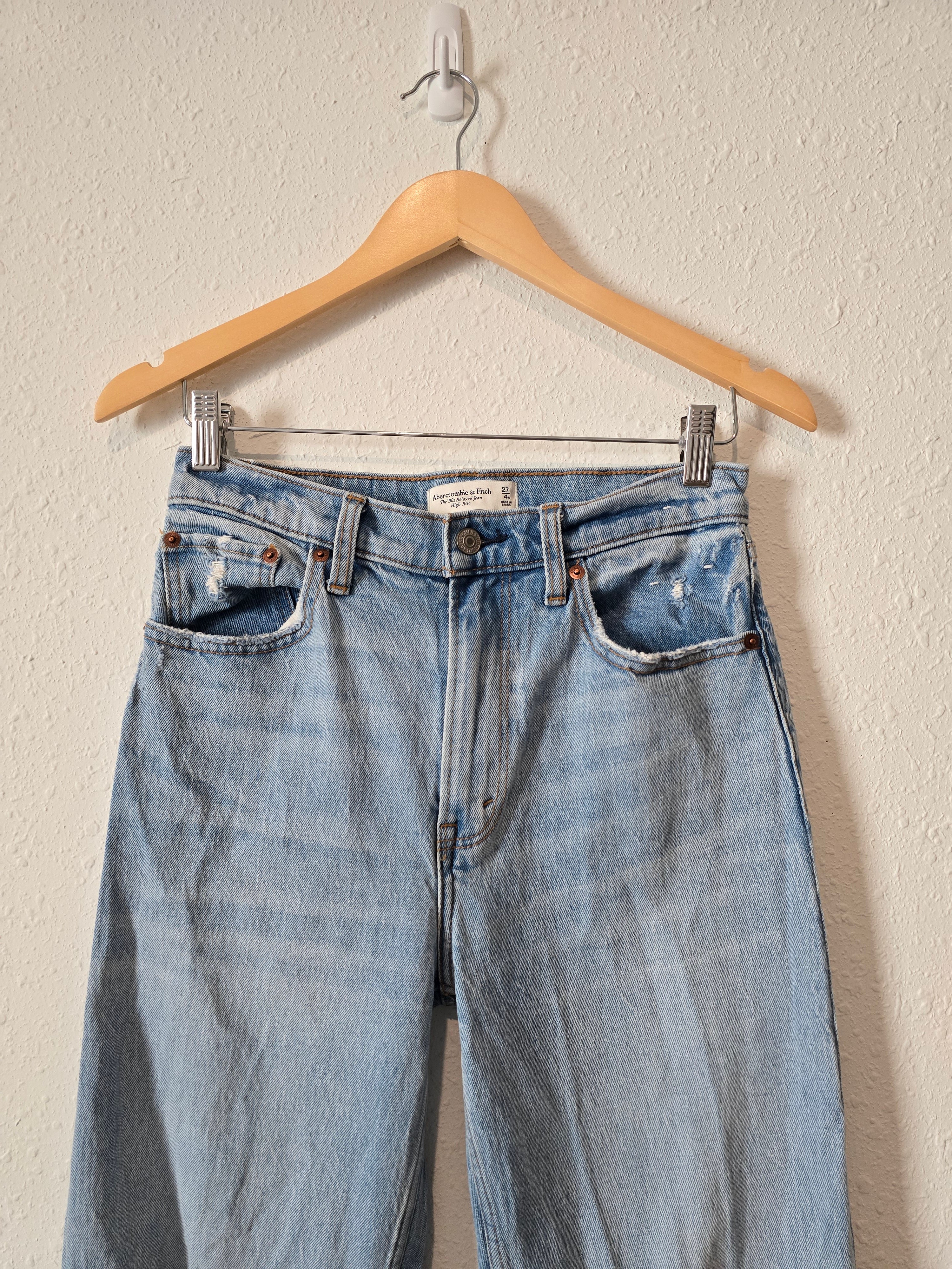 Abercrombie 90s Relaxed Jeans (27/4s)