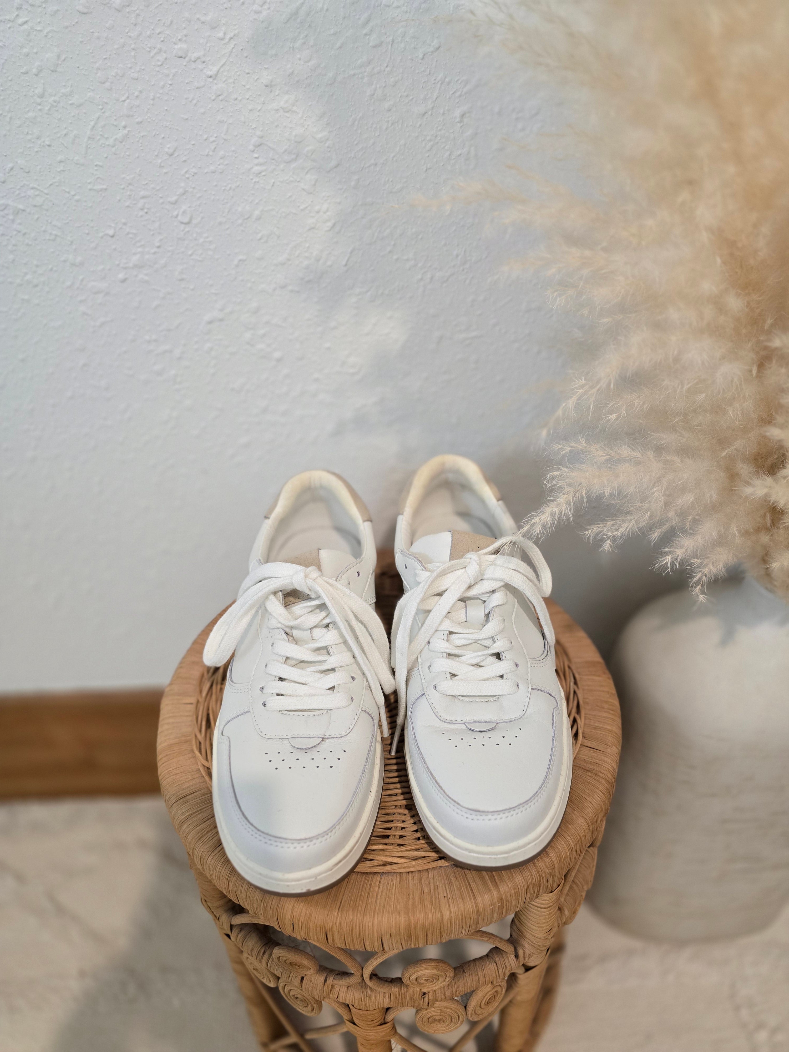 Madewell White Leather Sneakers (9)