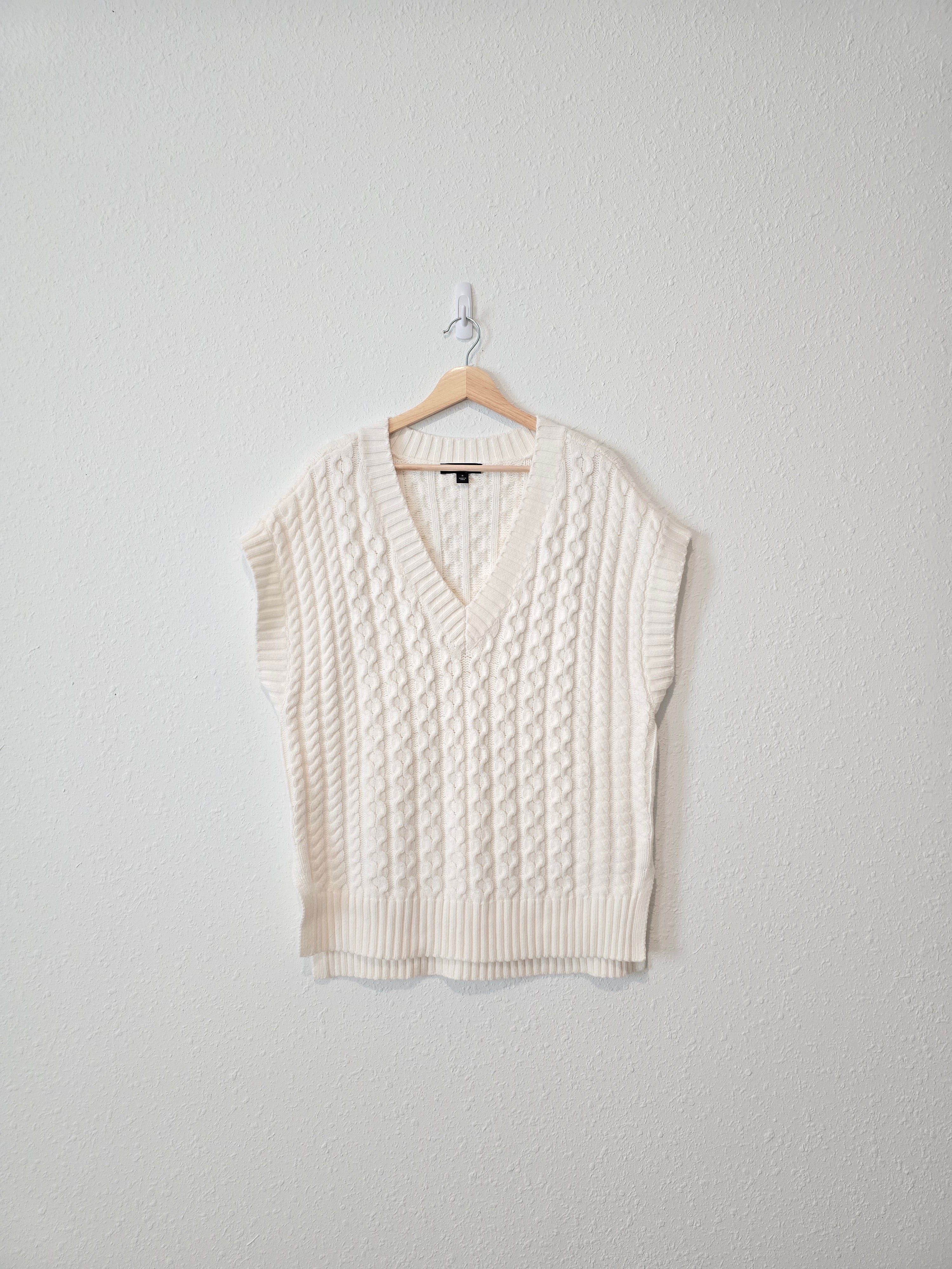 Cable Knit Sweater Vest (M)