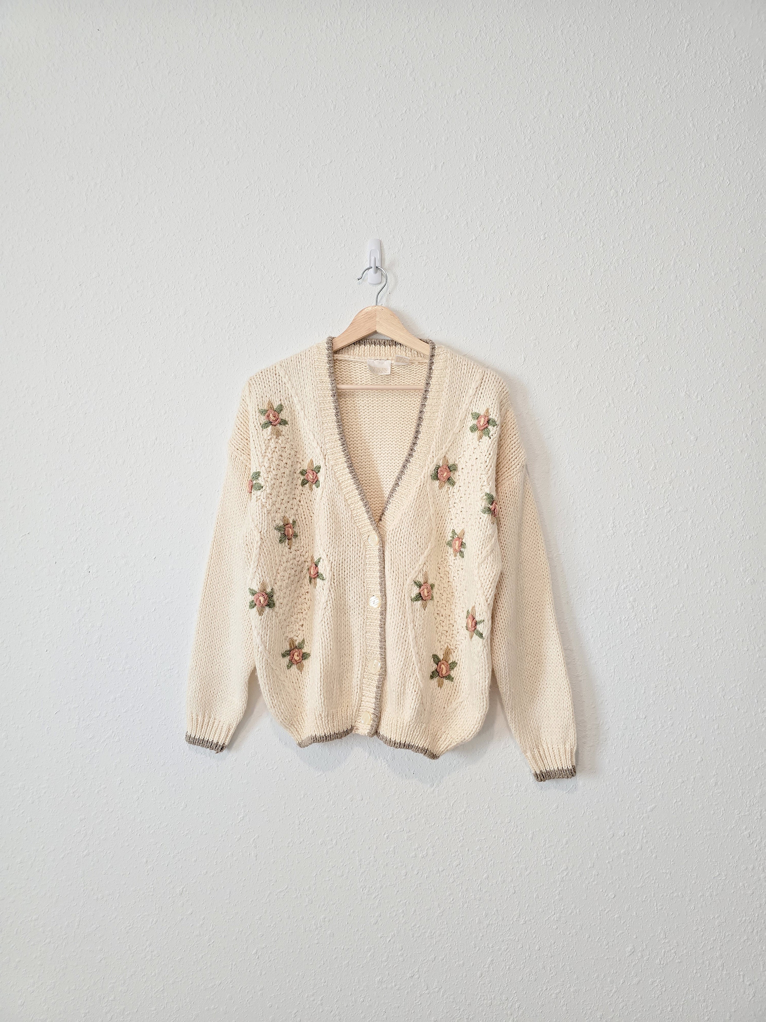 Vintage Floral Embroidered Sweater (L)