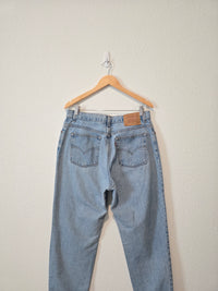 Vintage Levi's Light Wash Jeans (32)