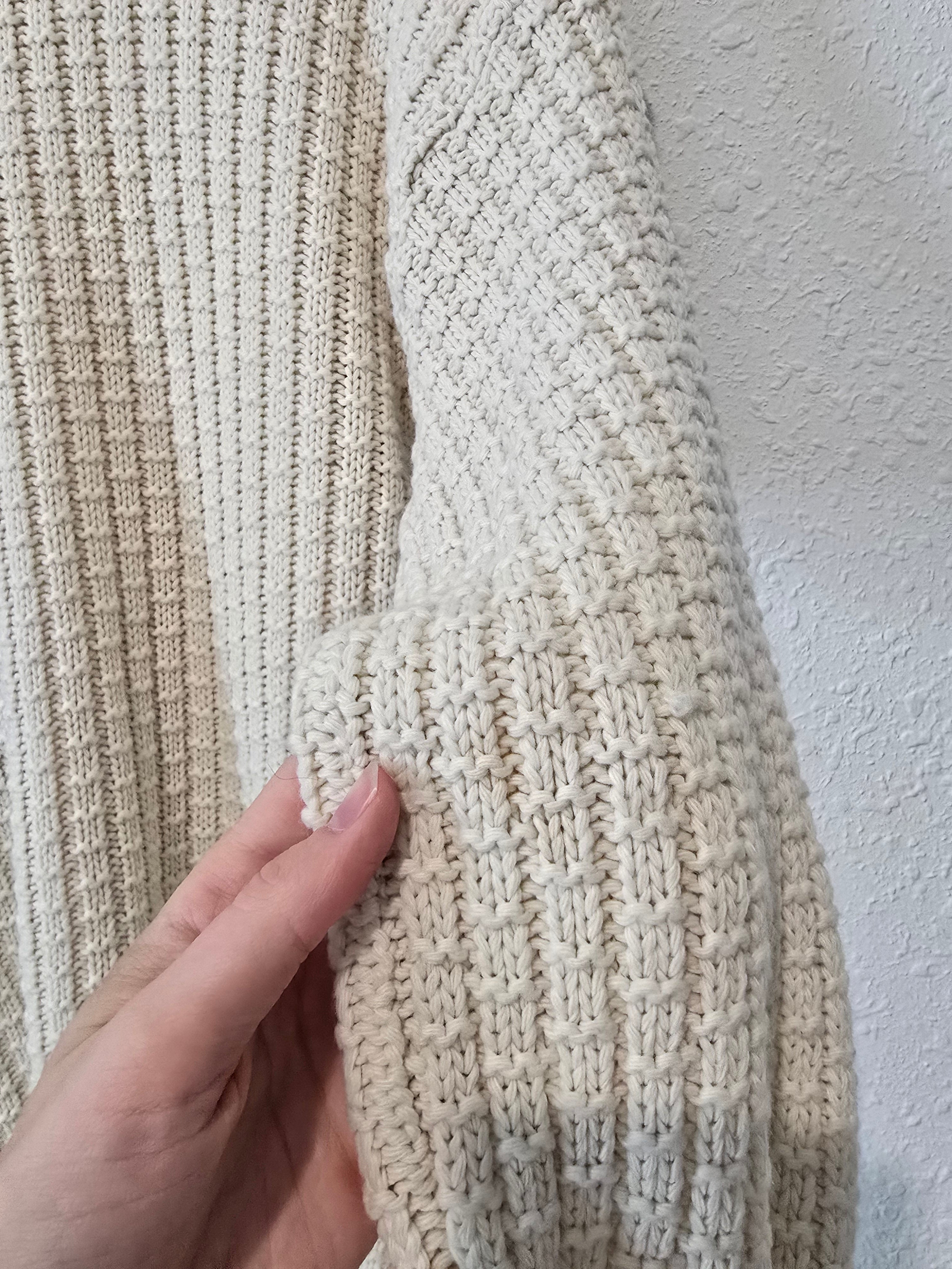 Vintage Cream Textured Sweater (XS/S)