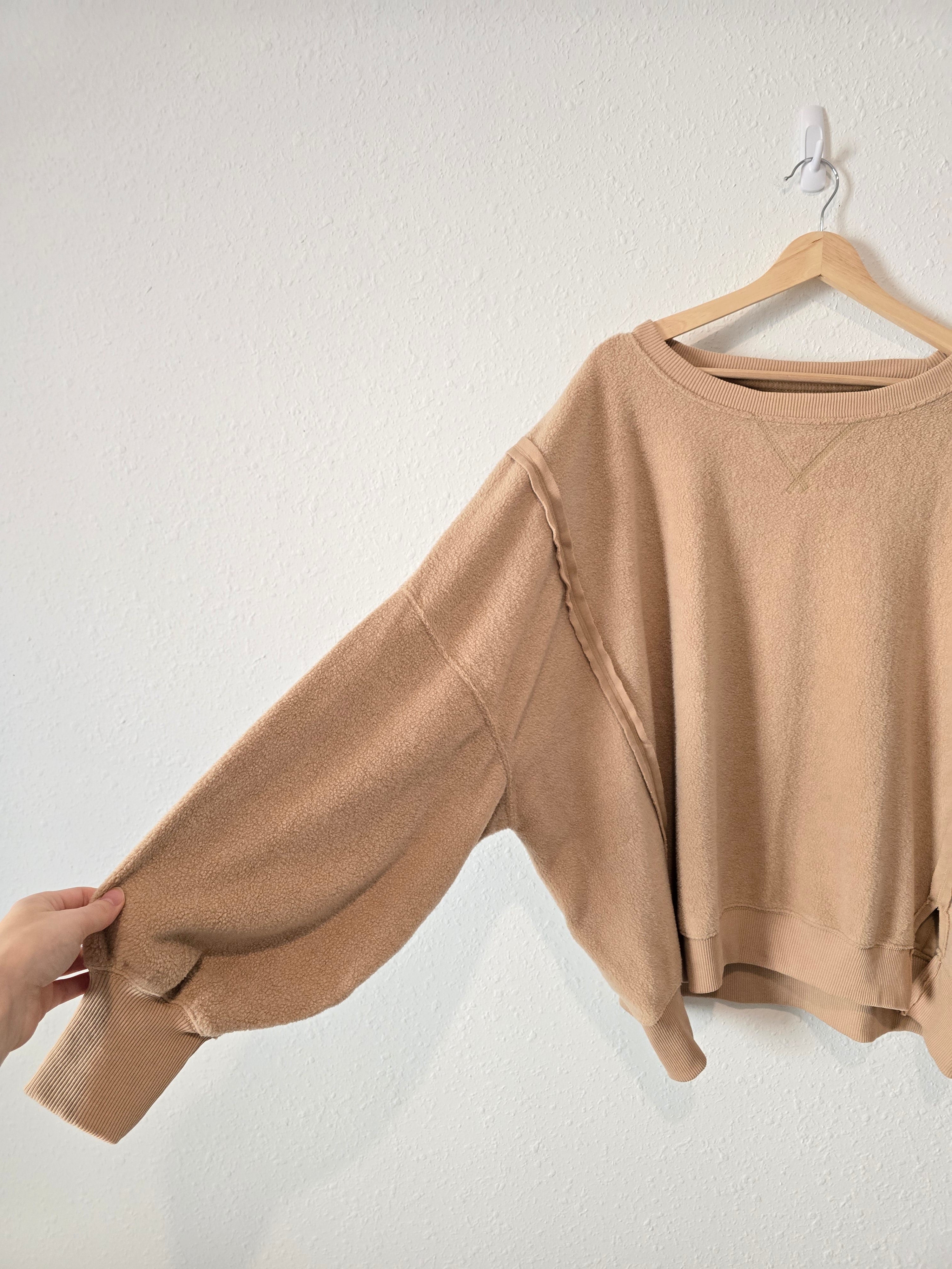 Cozy Oversized Fleece Sweatshirt (M)