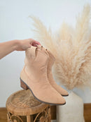 Neutral Western Booties (8.5)