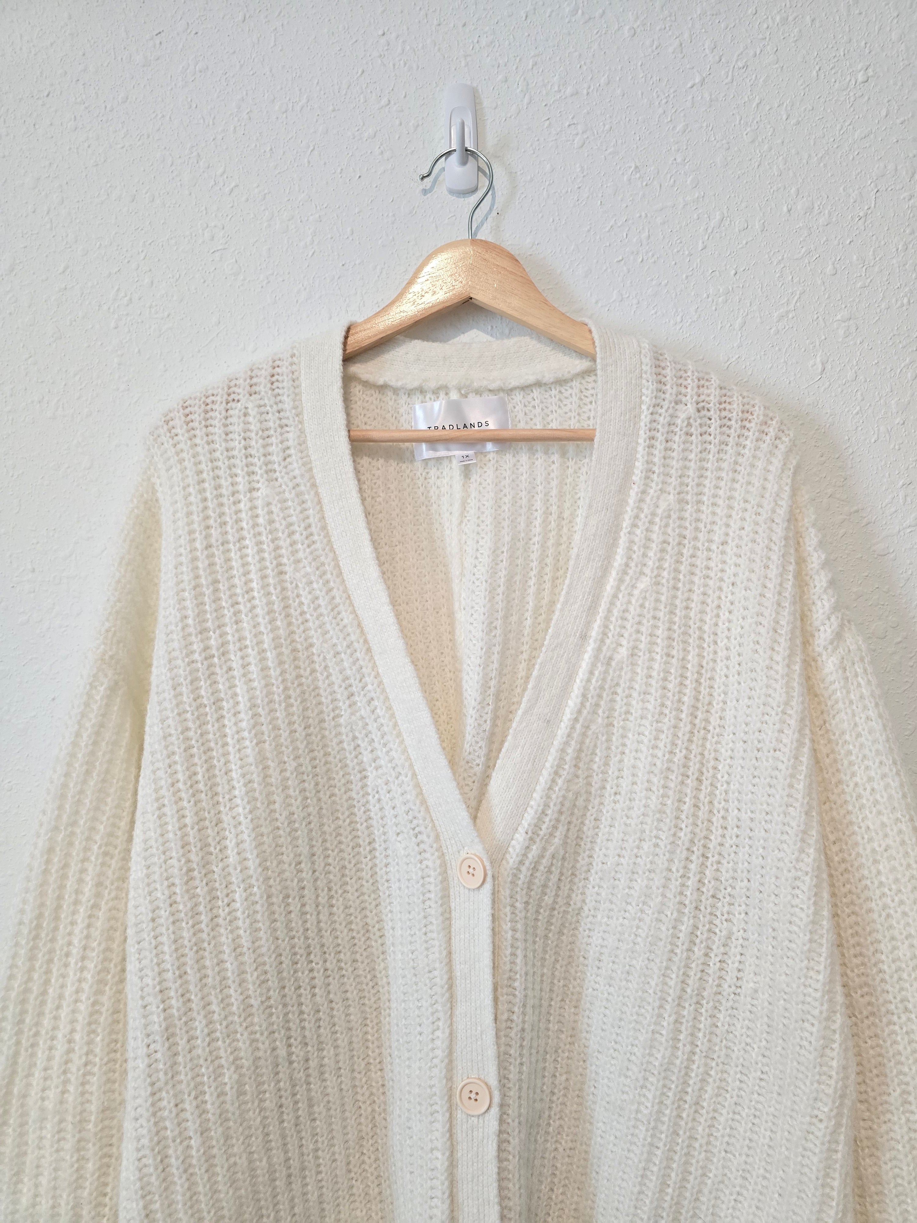 Tradlands Button Up Sweater (1X)