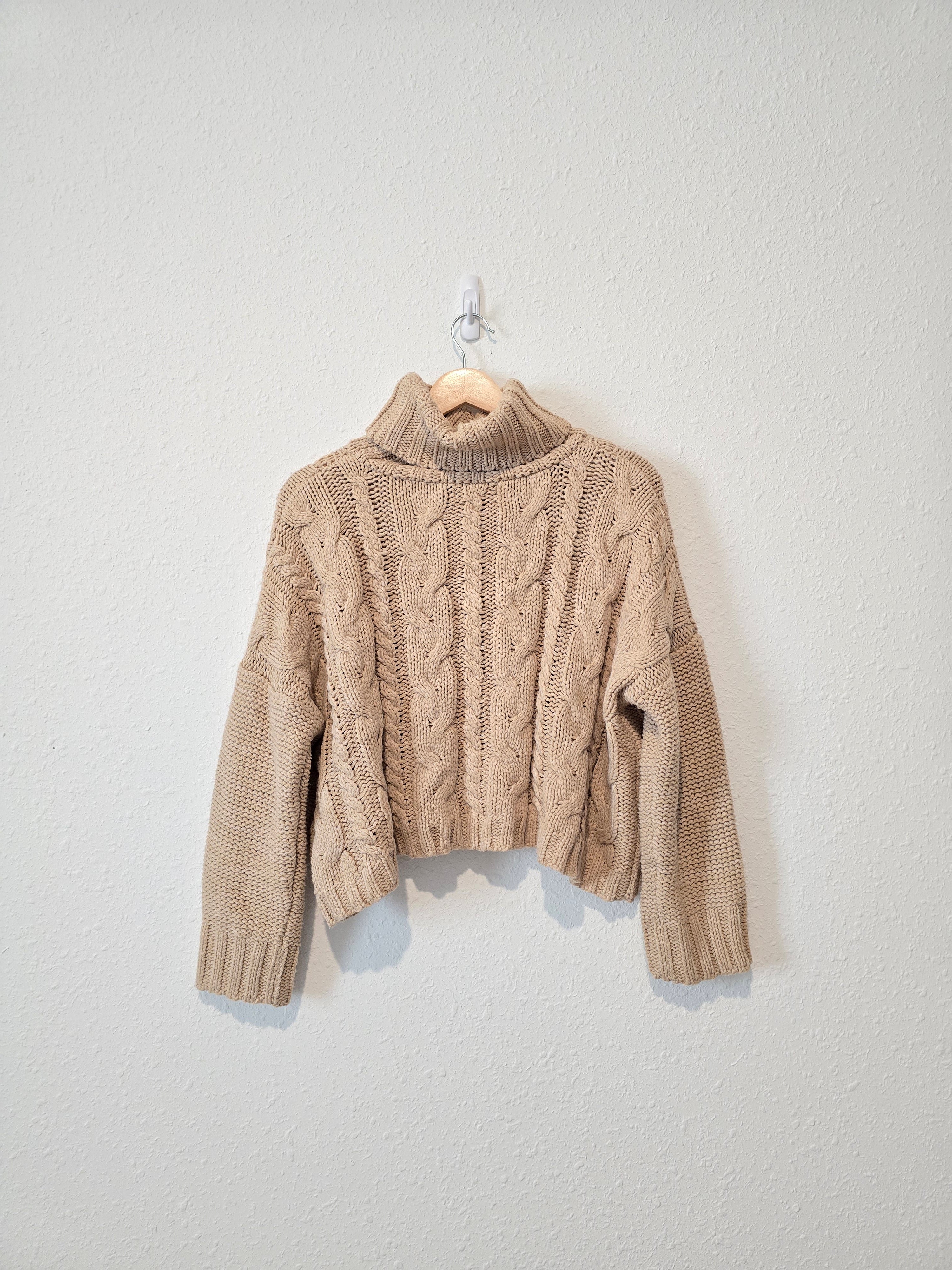 Chunky Turtleneck Sweater (S)