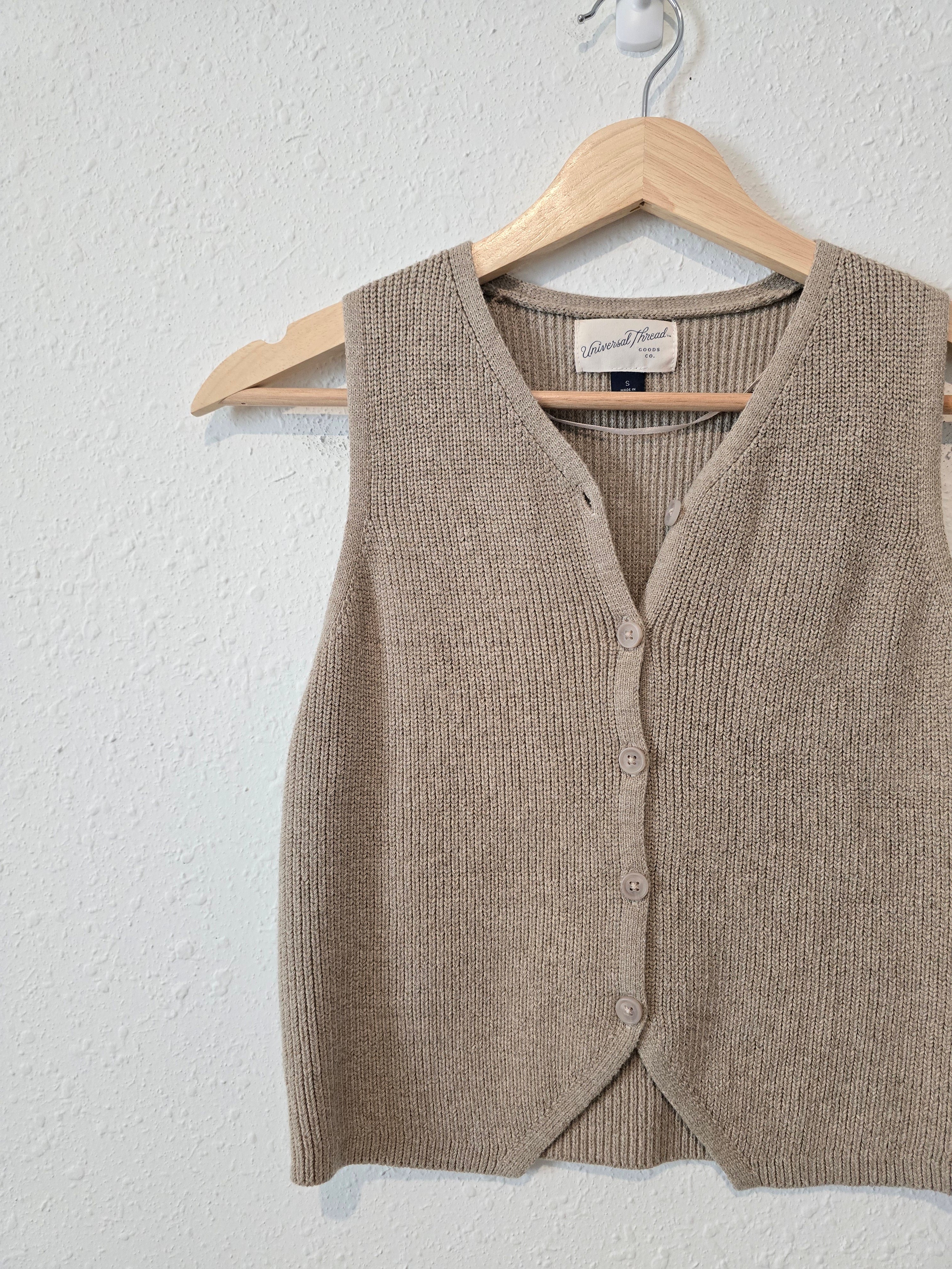 Neutral Knit Sweater Vest (S)