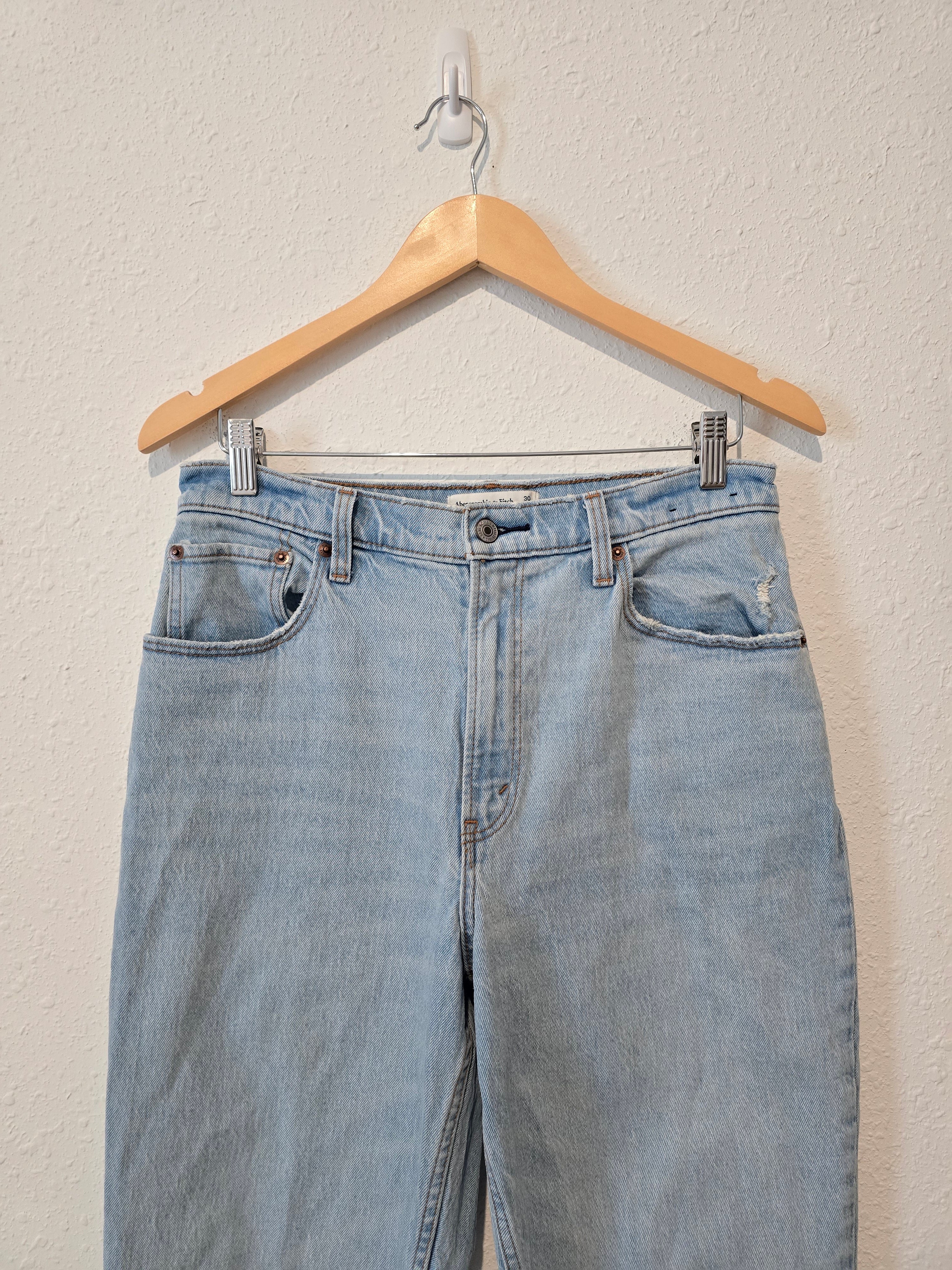 Abercrombie 90s Straight Jeans (30/10s)