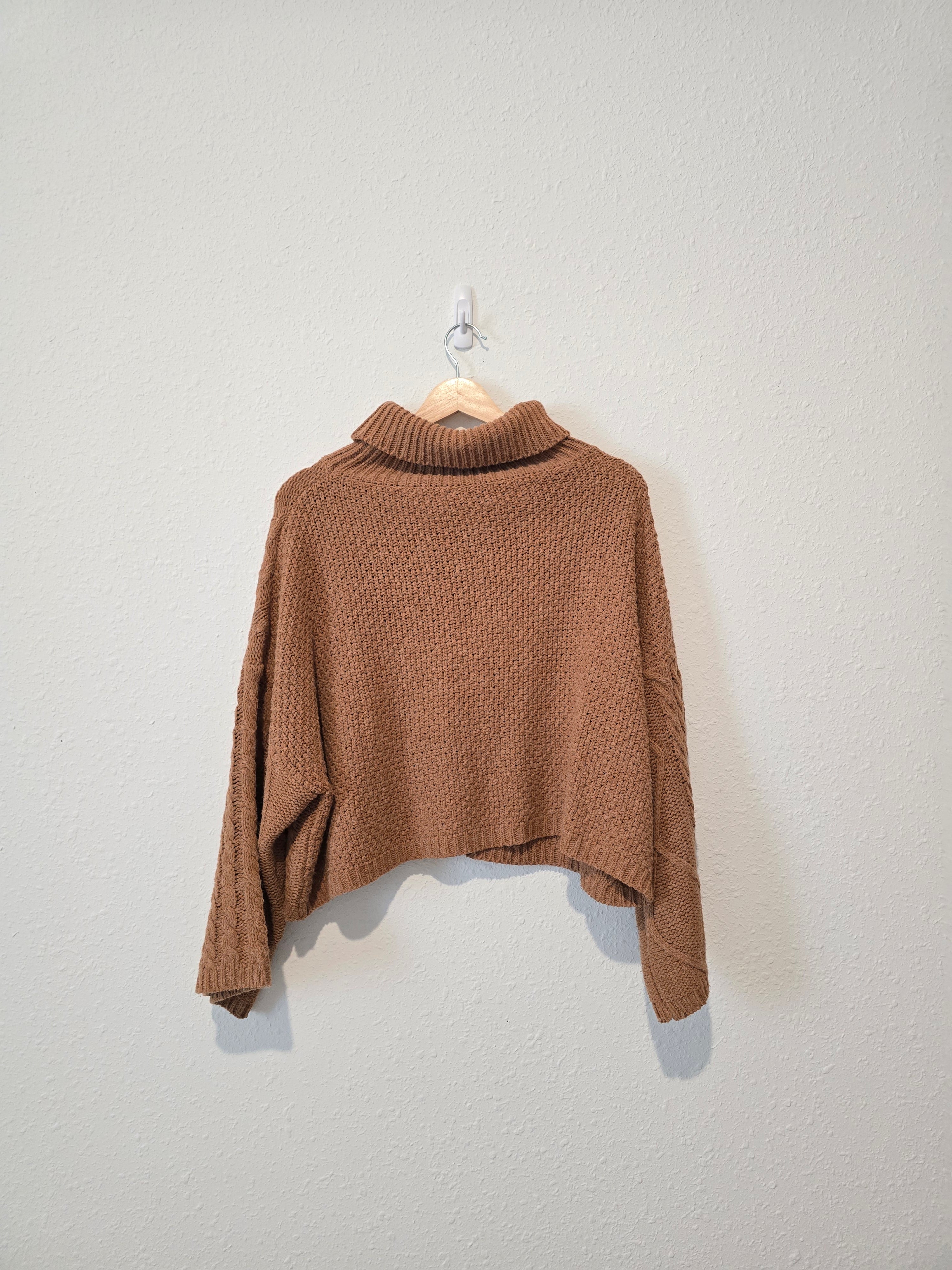 Lulus Cable Knit Turtleneck Sweater (M)