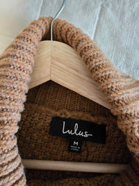 Lulus Cable Knit Turtleneck Sweater (M)