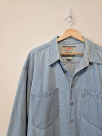 Vintage Levi's Denim Button Up (XL)