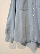 Vintage Levi's Denim Button Up (XL)