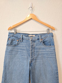 Levi's Ribcage Straight Jeans (32)