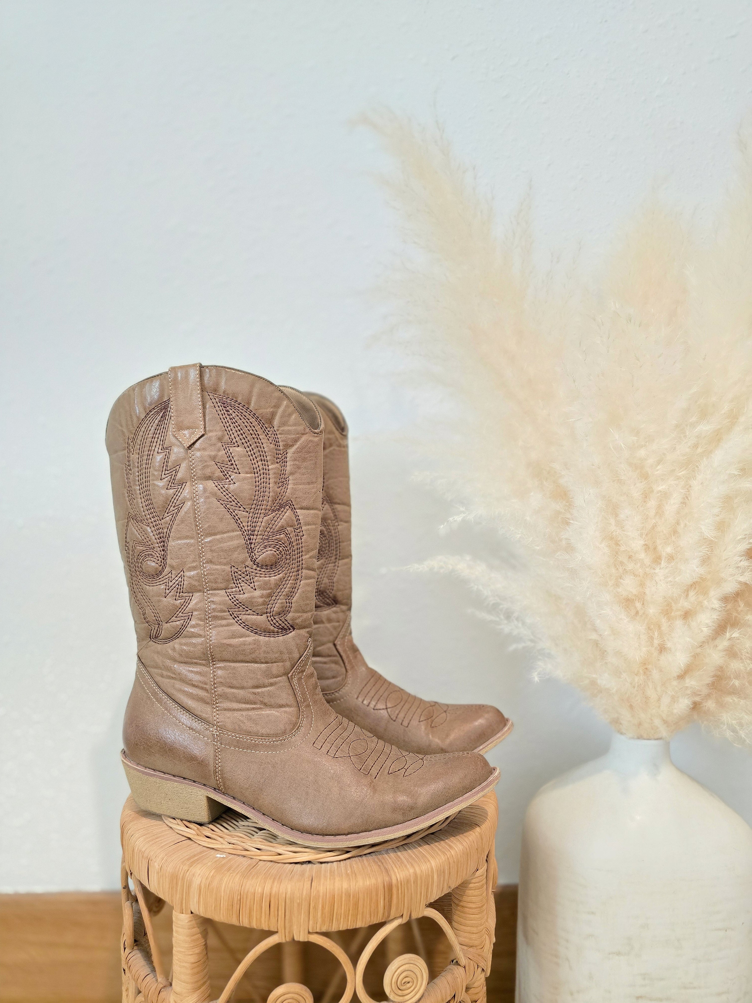 Brown Western Cowboy Boots (9.5)