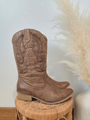 Brown Western Cowboy Boots (9.5)