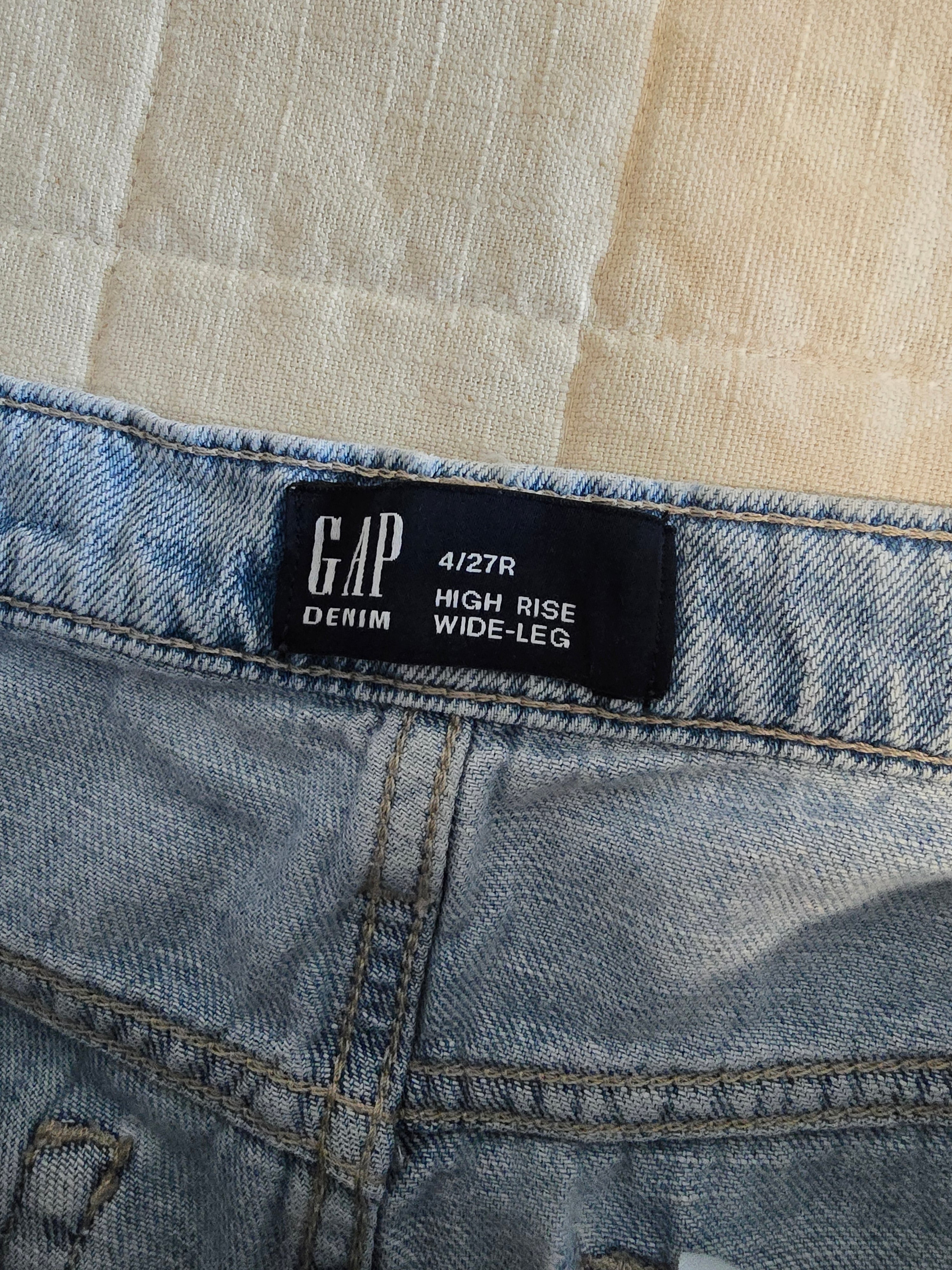 Gap Light Wash Wide Leg Jeans (4/27)