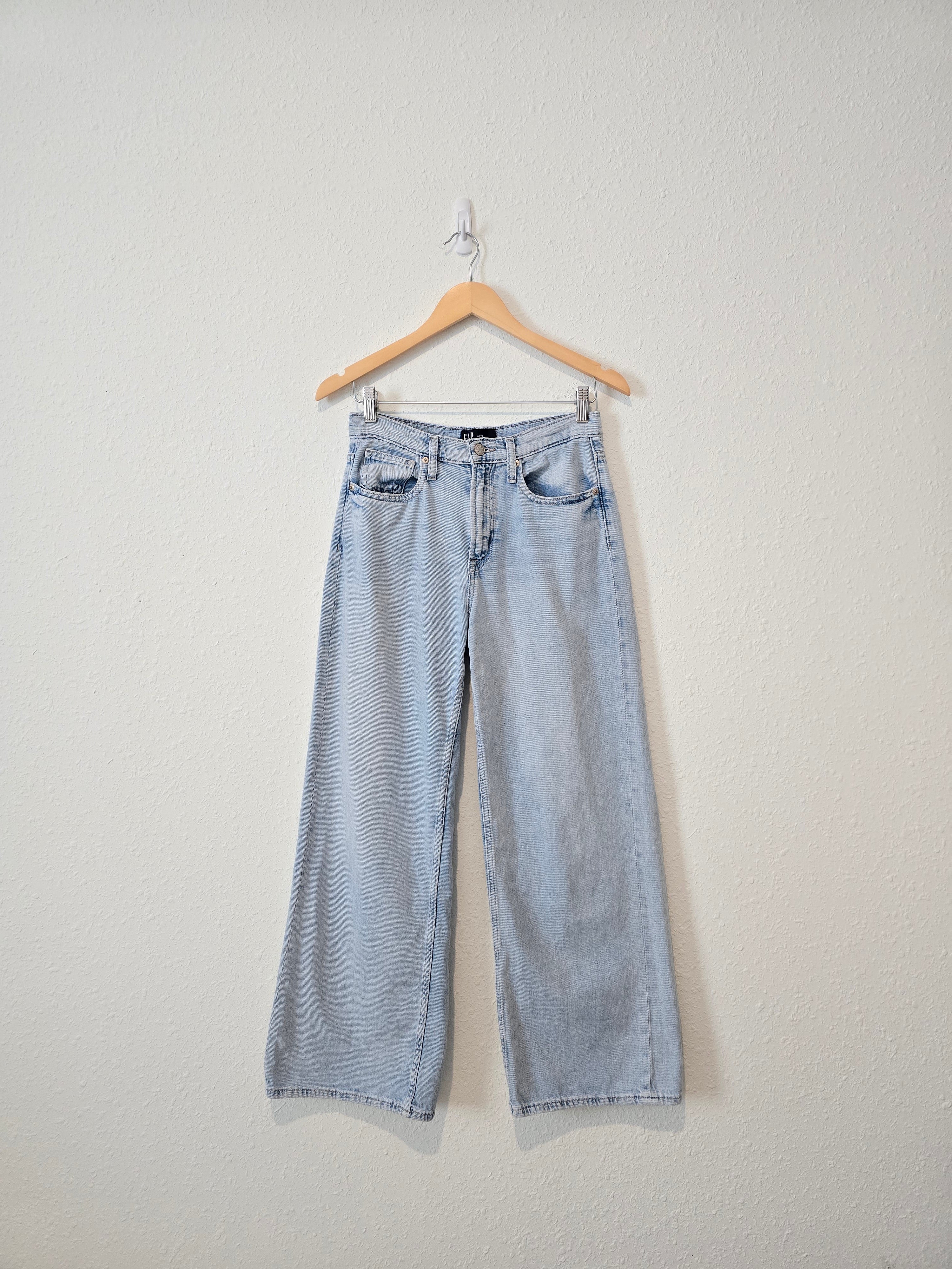 Gap Light Wash Wide Leg Jeans (4/27)