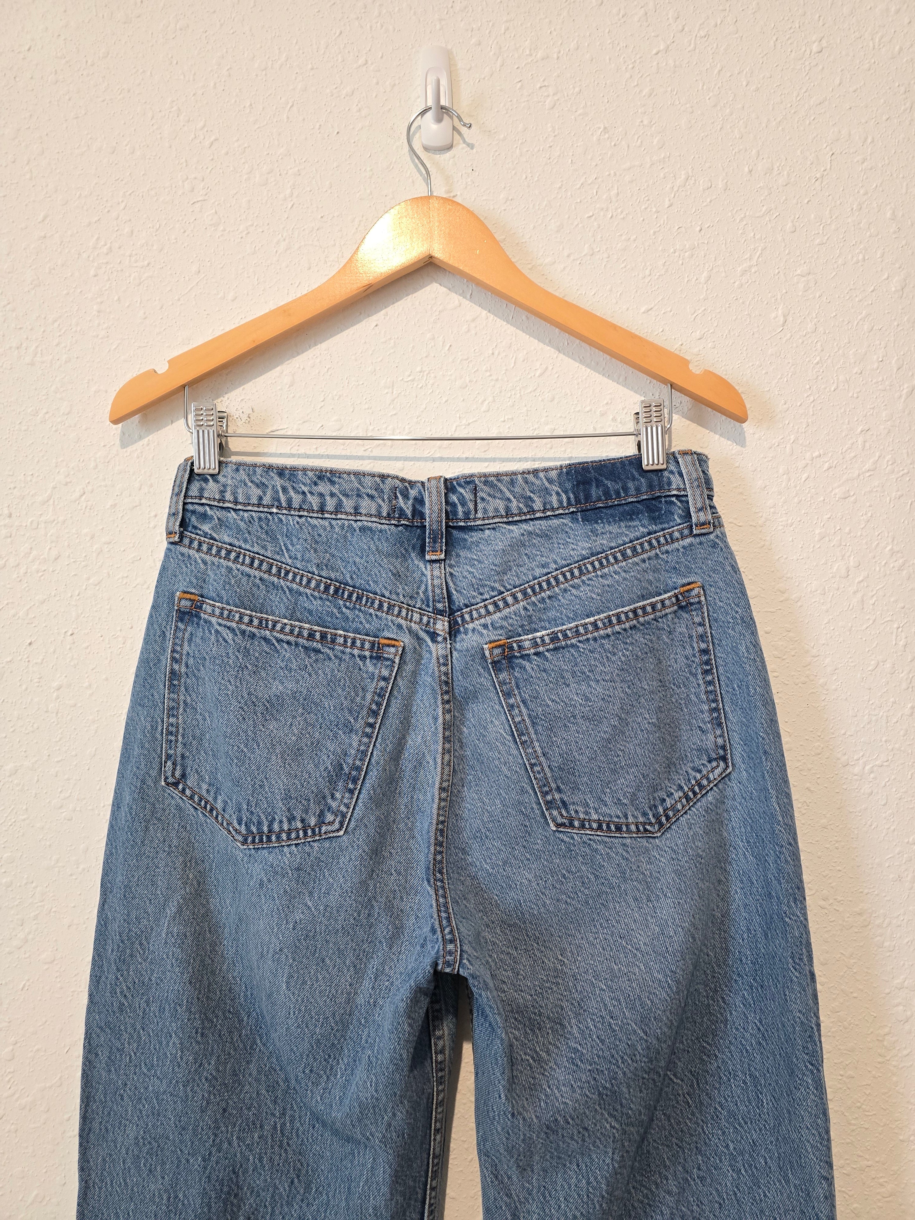 Abercrombie High Rise Loose Jeans (28/6)