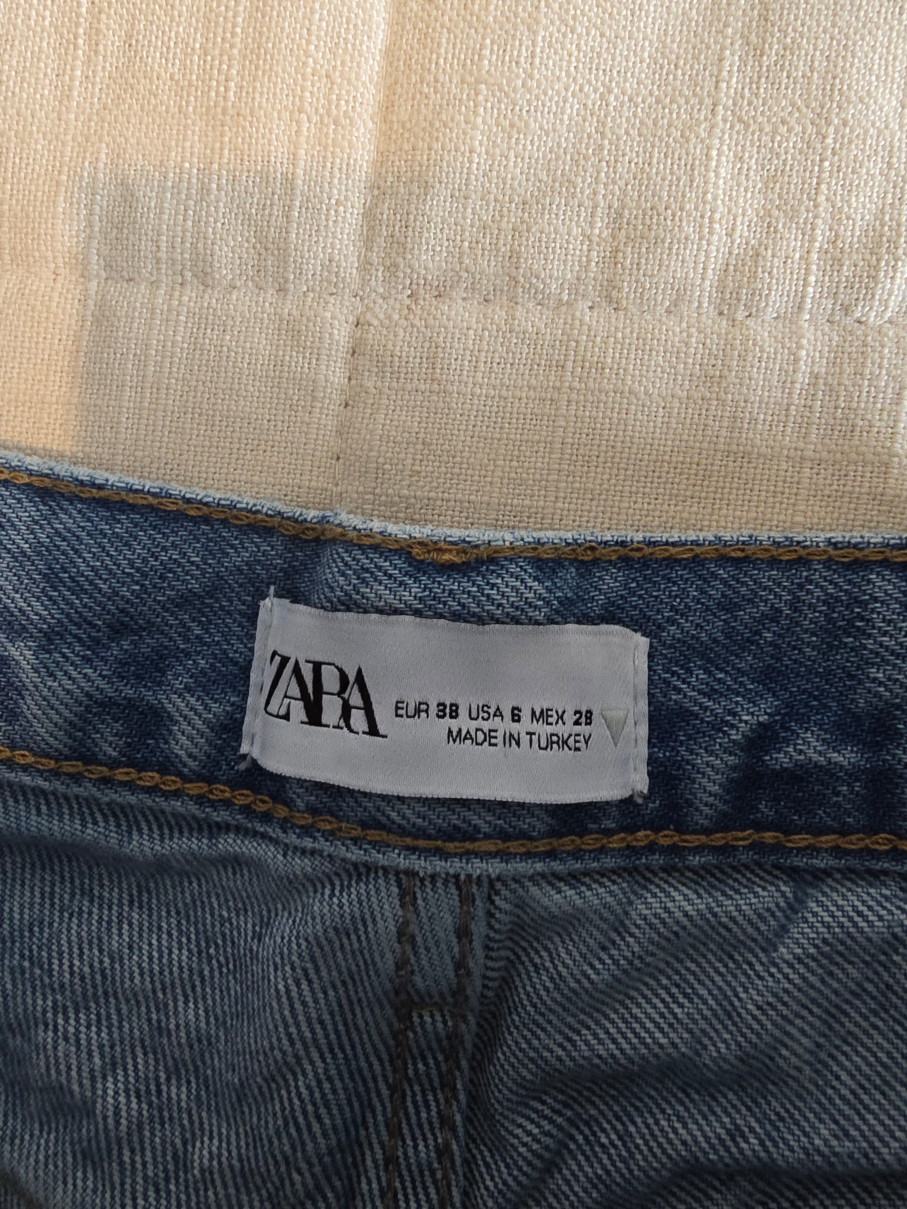 Zara Relaxed Wide Leg Jeans (6)