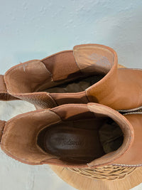 Madewell Leather Chelsea Boots (9)