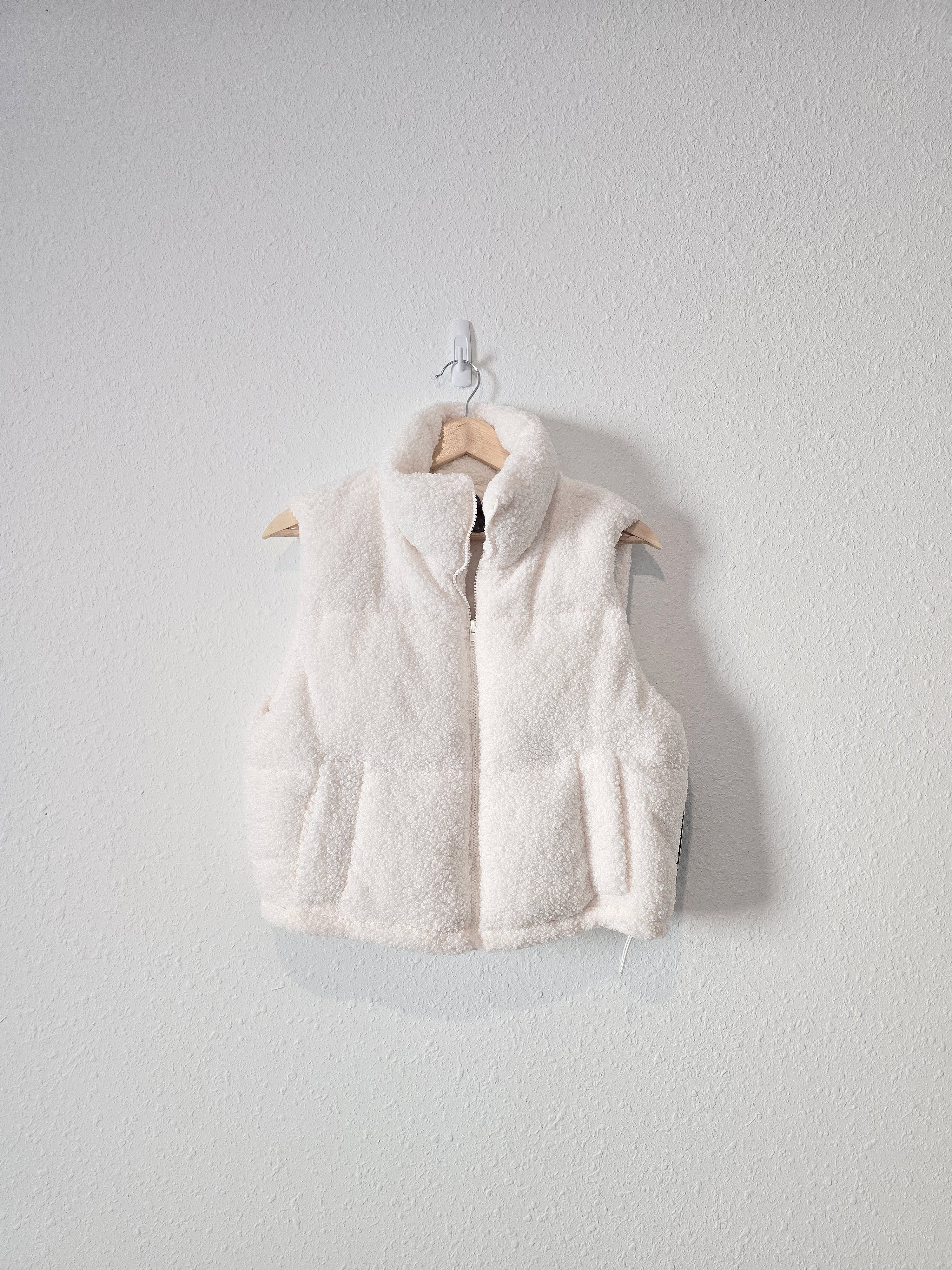 NEW Sherpa Puffer Vest (L)