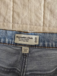NEW Abercrombie Straight Jeans (31/12)