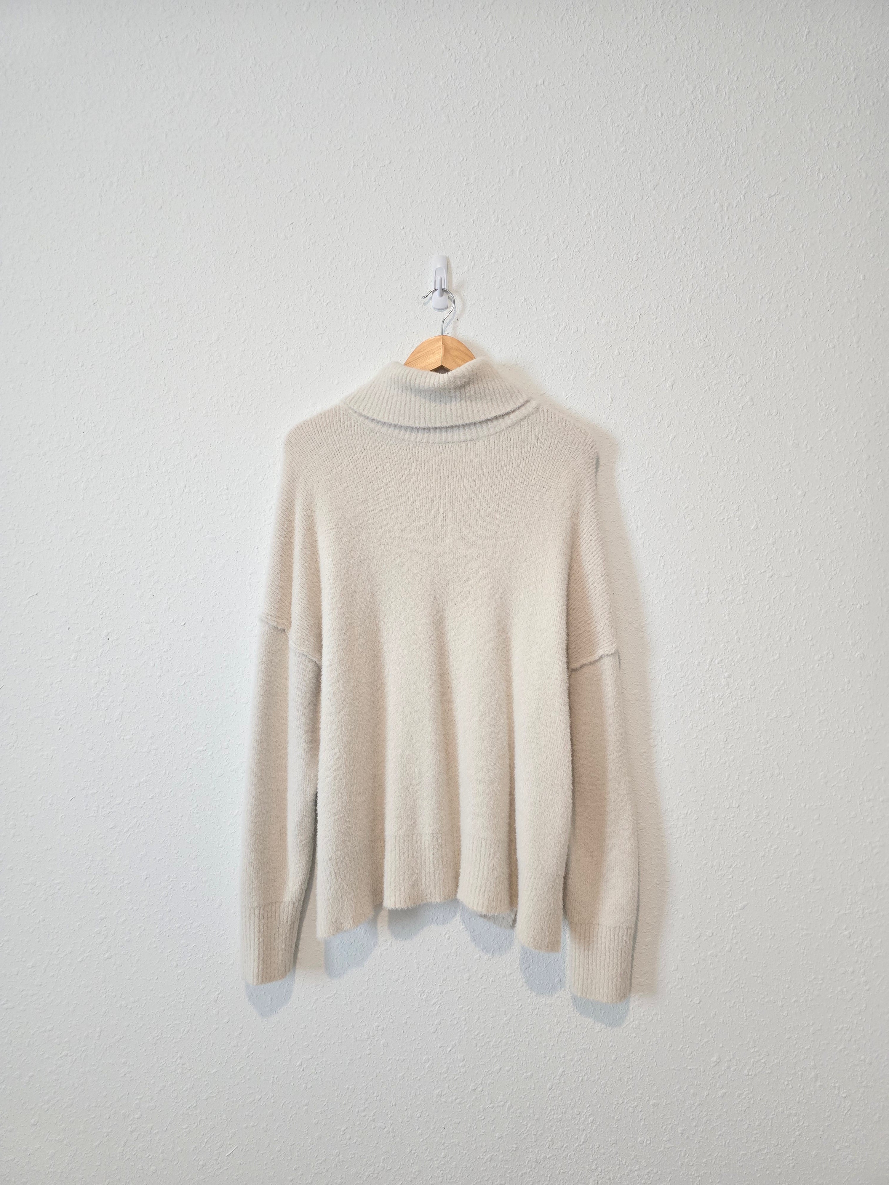 Aerie Cozy Turtleneck Sweater (L)