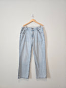 Light Wash Baggy Jeans (18)