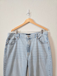 Light Wash Baggy Jeans (18)