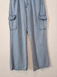 Wide Leg Cargo Jeans (16)