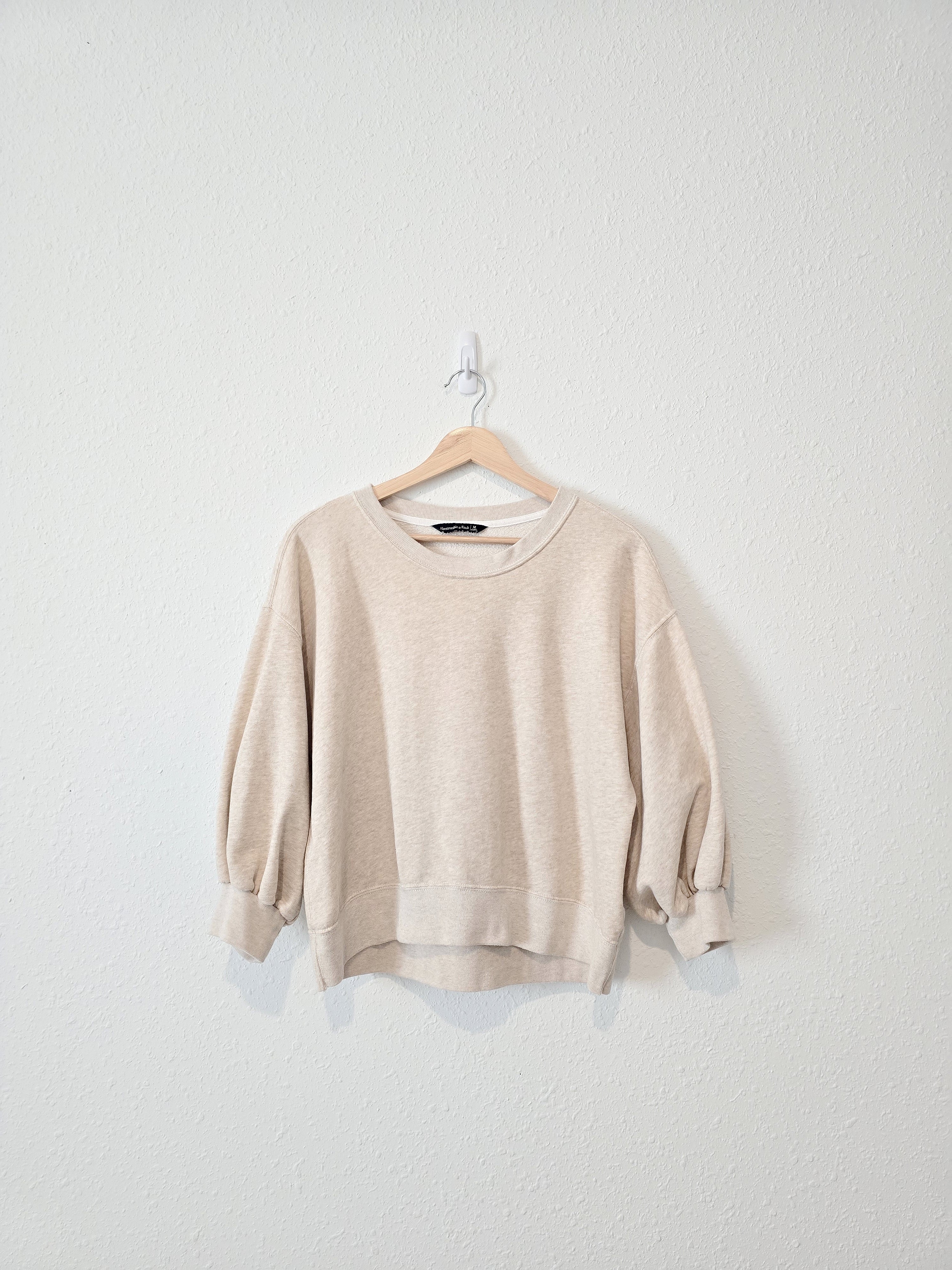 Abercrombie Puff Sleeve Sweatshirt (M)