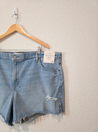 NEW Abercrombie 4" Mom Shorts (36/22)