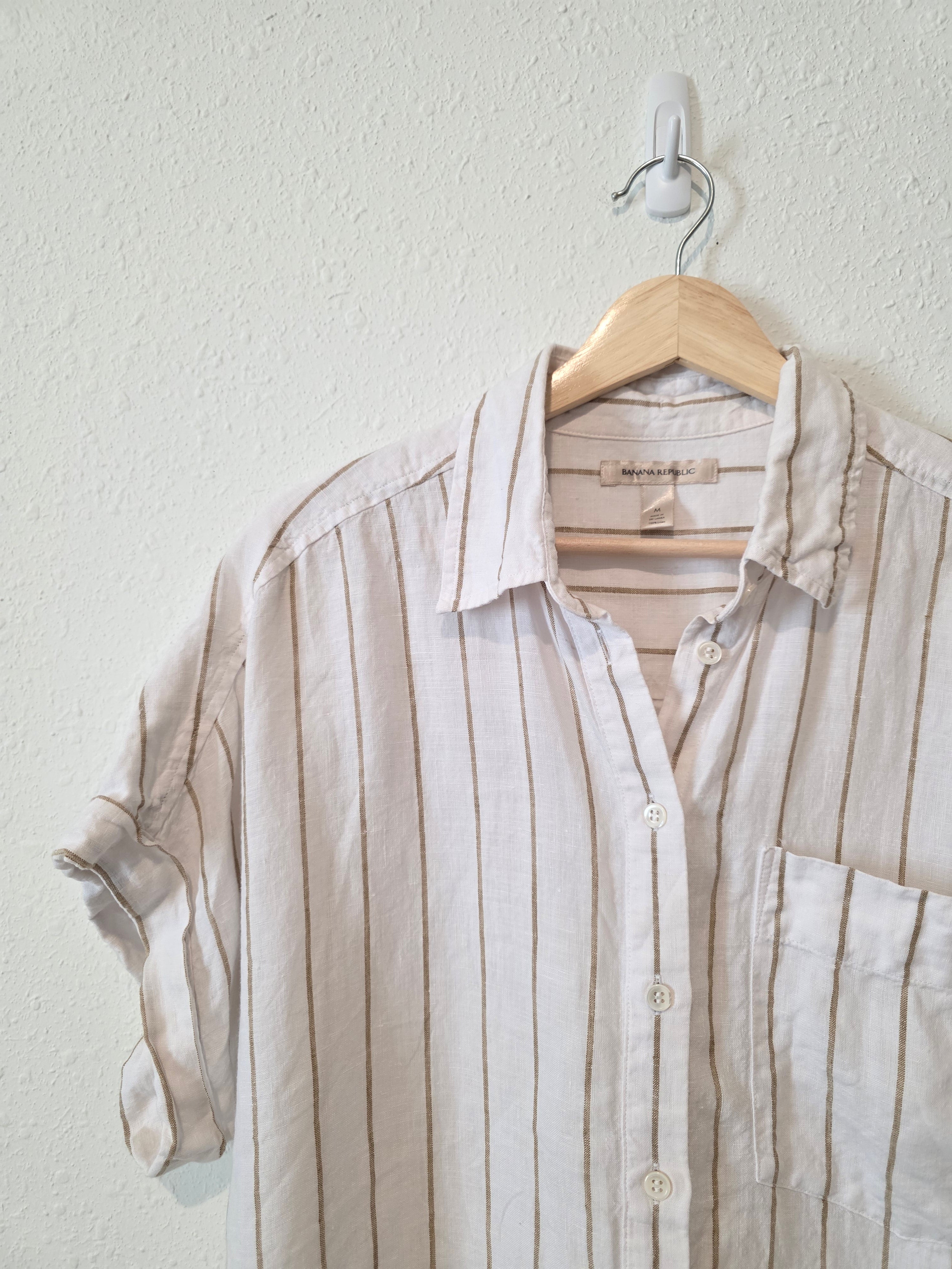 Banana Republic Linen Button Up Shirt (M)