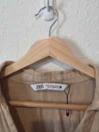 Zara Relaxed Linen Button Up (XS)