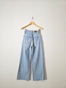 Light Wash Wide Leg Jeans (24)