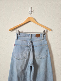 Light Wash Wide Leg Jeans (24)