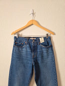 NEW Levi's Wedgie Jeans (28)