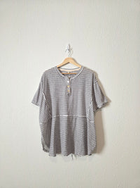 Easel Striped Oversized Tee (M)