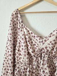 NEW Arula Dainty Floral Top (1X)