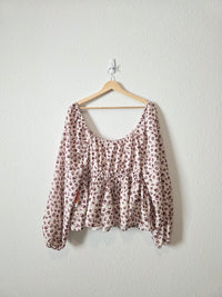 NEW Arula Dainty Floral Top (1X)
