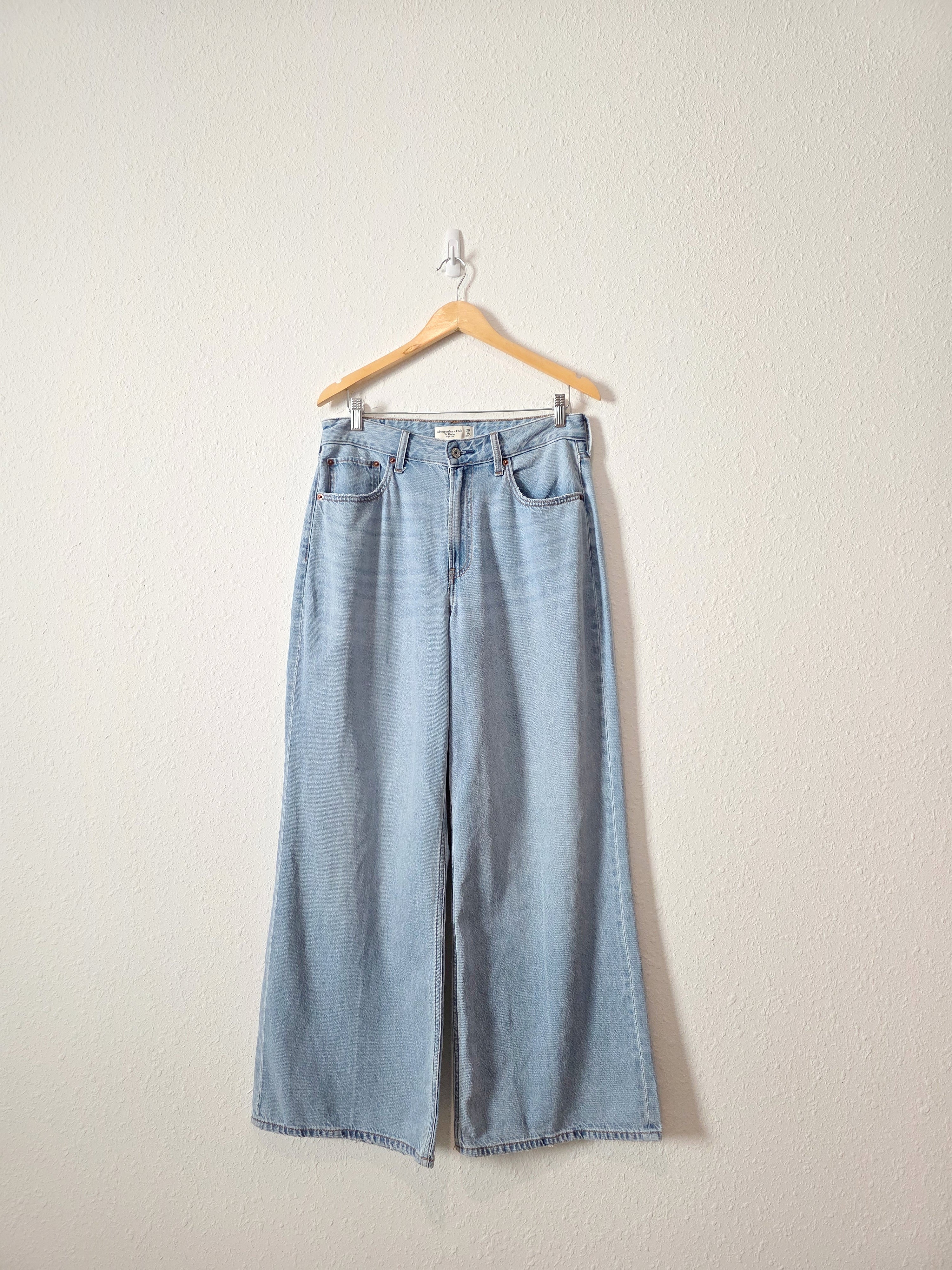Abercrombie Wide Leg Jeans (29/8)