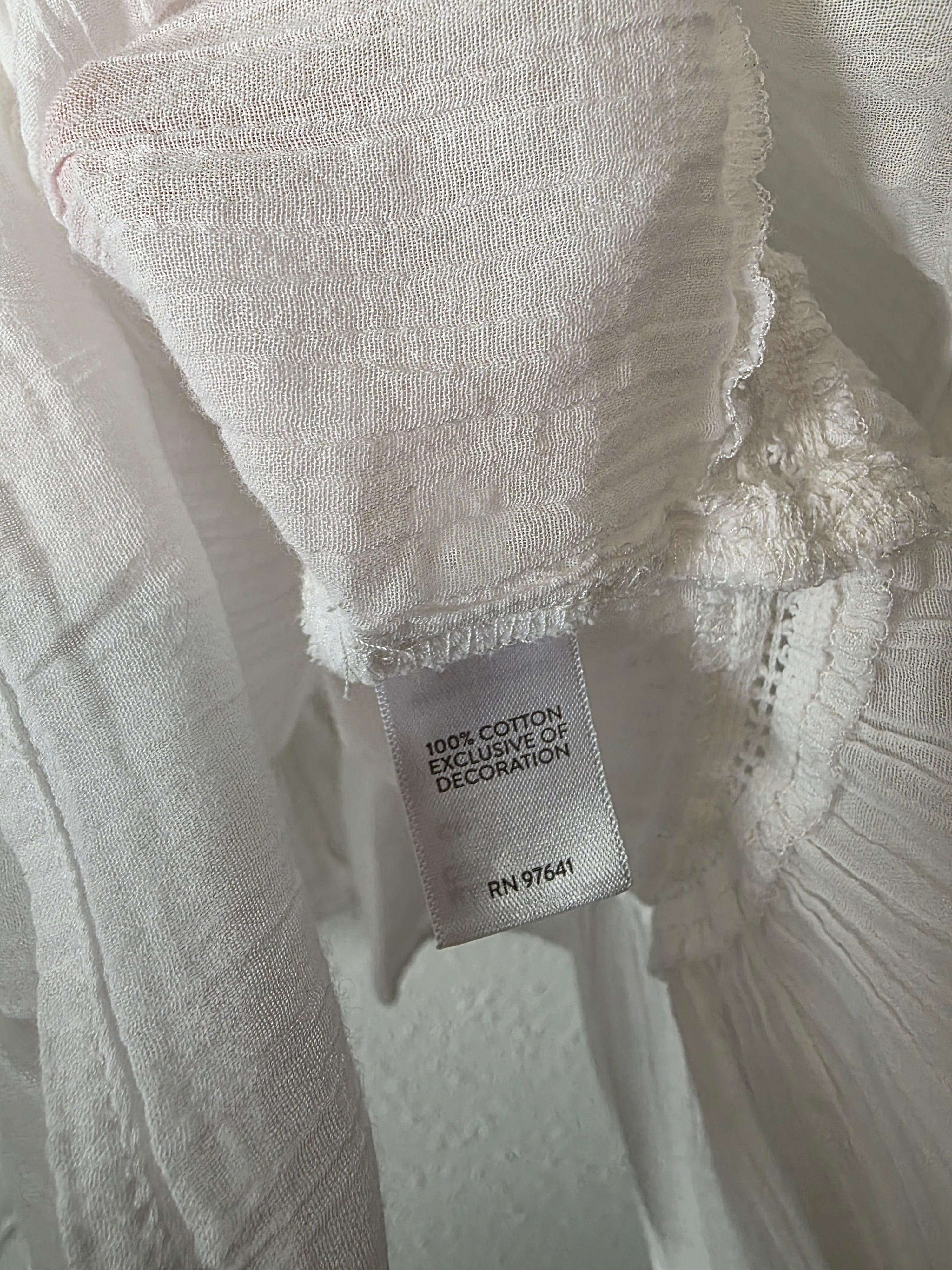 White Flowy Cottagecore Top (M)